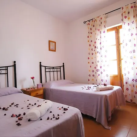 Apartment Garaje & Aire & Wifi & Solo Familias Y Parejas *