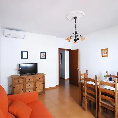 Garaje & Aire & Wifi & Solo Familias Y Parejas Apartment *
